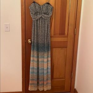 Jessica Simpson Maxi dress
